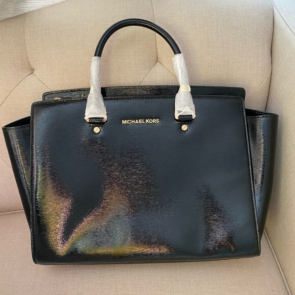 NEW Michael Kors Women's Selma Large Top Zip Satchel Handbag Black Gold